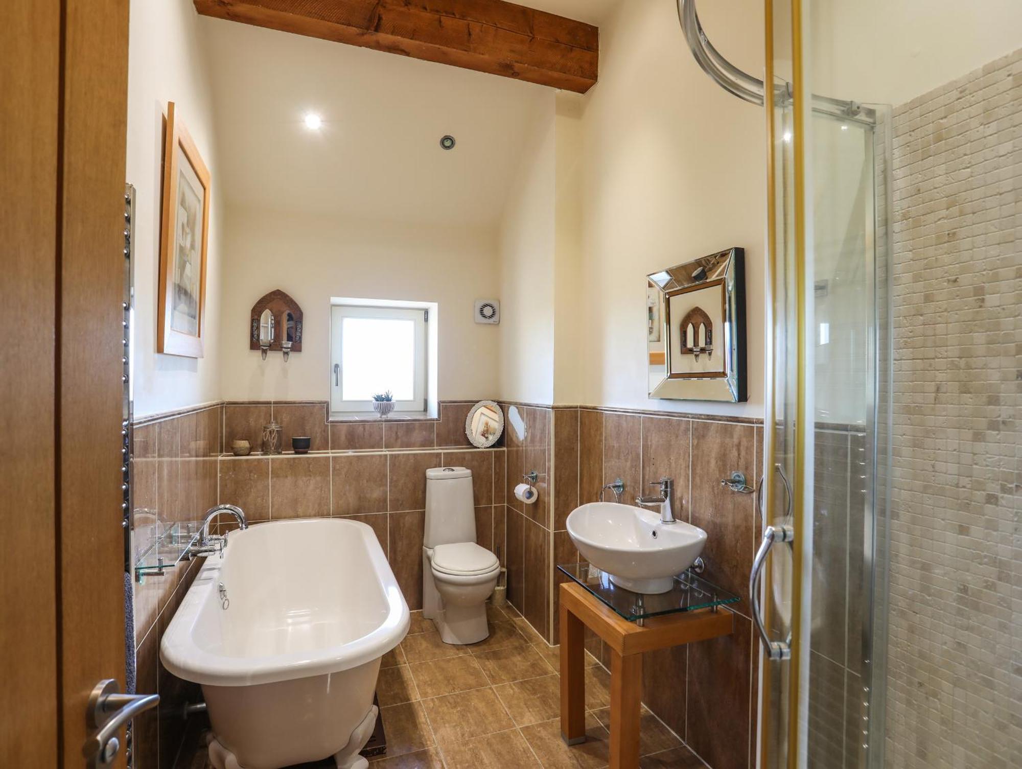 Вилла Cosy Barn Dwyran Экстерьер фото