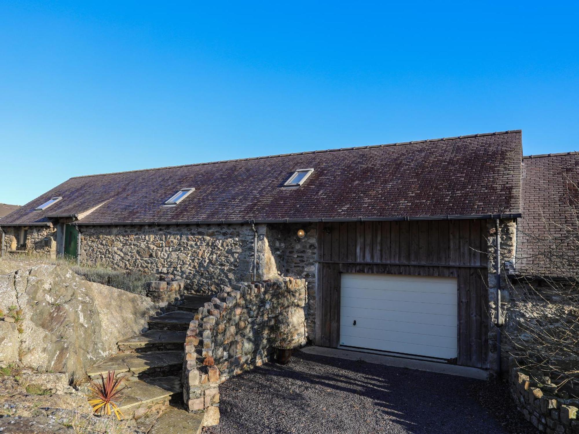 Вилла Cosy Barn Dwyran Экстерьер фото